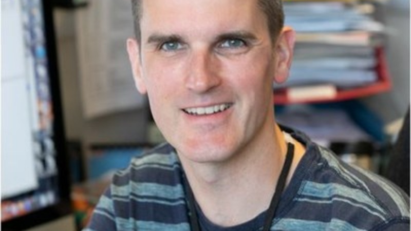 Dr Colin Crump