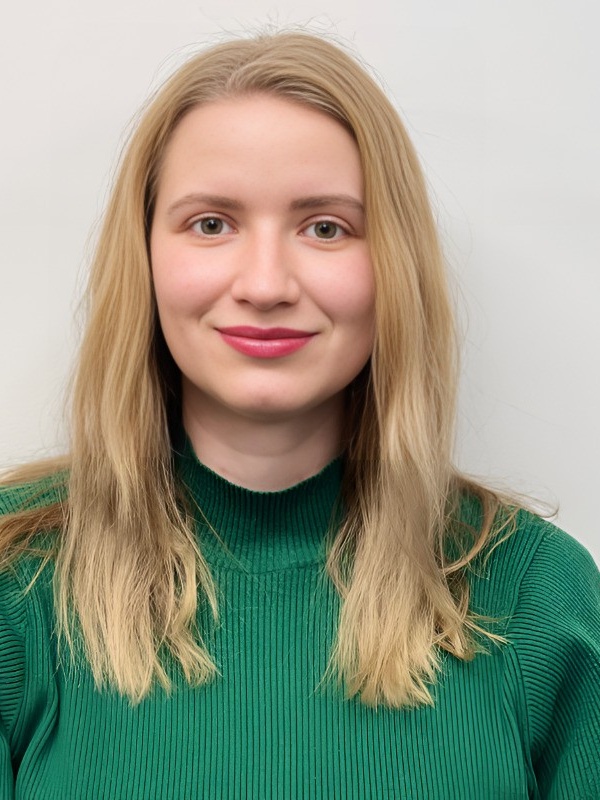  Elizabeth Danylovska