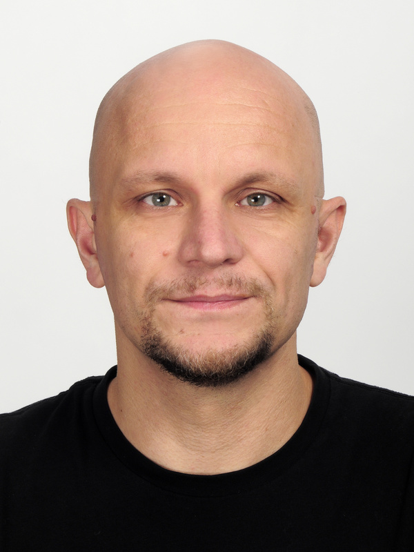 Dr Bartlomiej Swiatczak