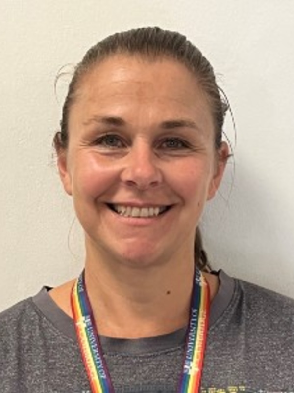  Lisa Deane