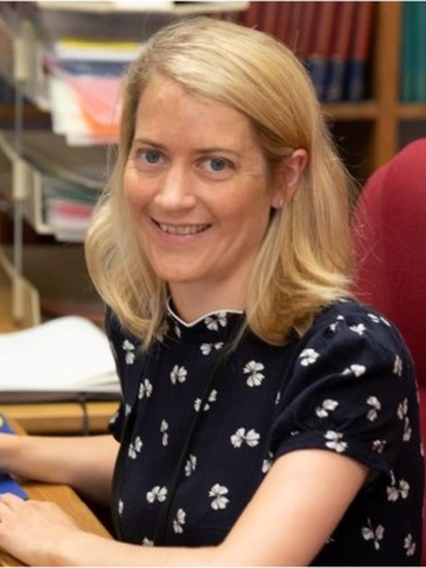 Dr Naomi McGovern