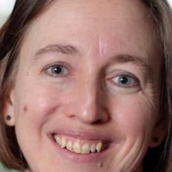 Dr Elizabeth  Soilleux