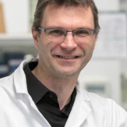 Dr Richard  Hayward